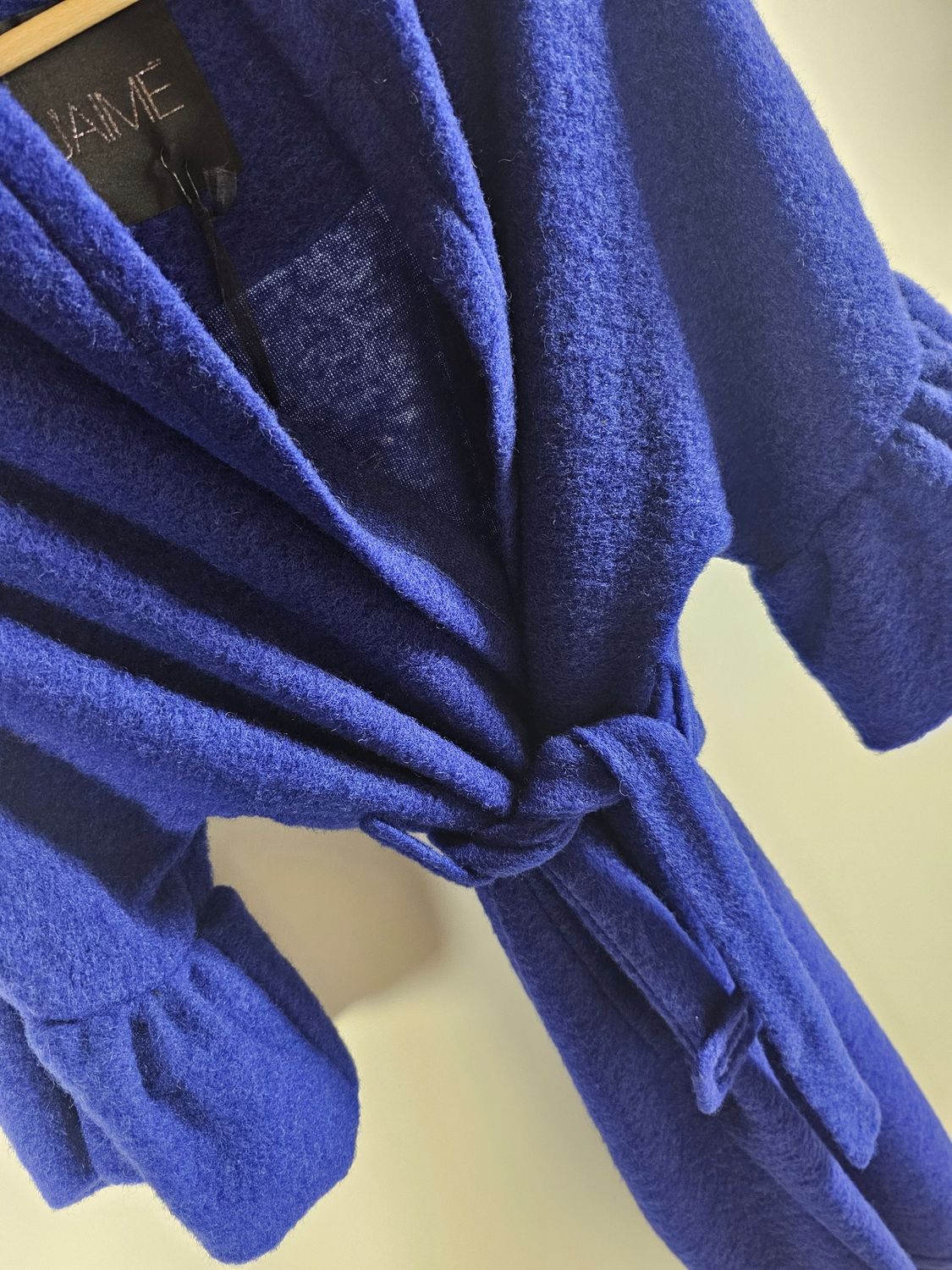 CAPPOTTO IN PANNO CON CINTURA IN VITA CAPPOTTO IN PANNO CON CINTURA IN VITA