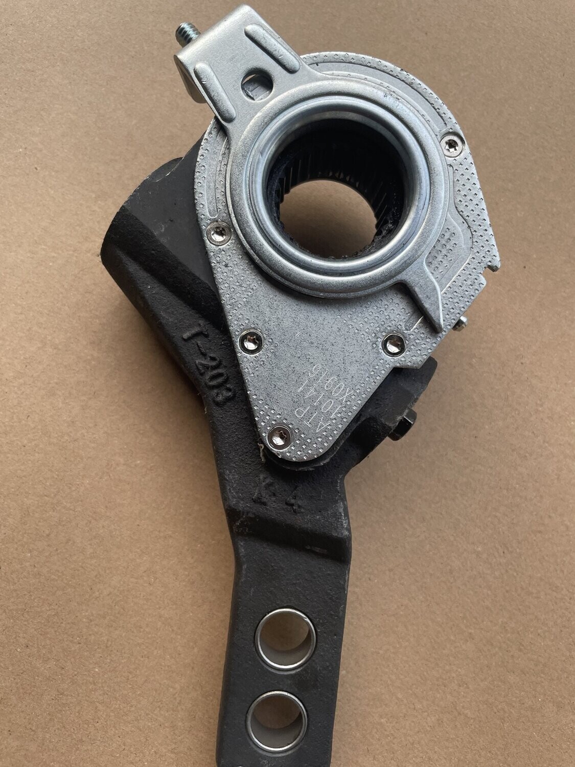 40010141 - Automatic Brake Adjuster (ABA) - Rear Brake, 5.5 in. Arm Length, 1.5 in. (Spline Diameter), 28 (Spline Quantity)