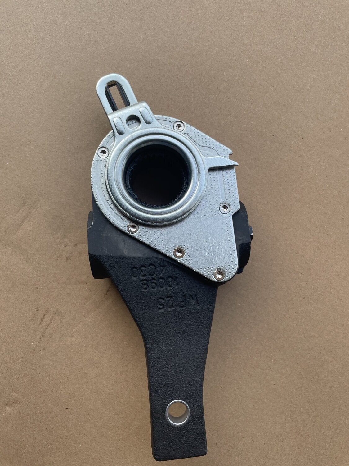 40010212 - Automatic Brake Adjuster (ABA) - Rear Brake, 6 in. Arm Length, 1.5 in. (Spline Diameter), 28 (Spline Quantity)