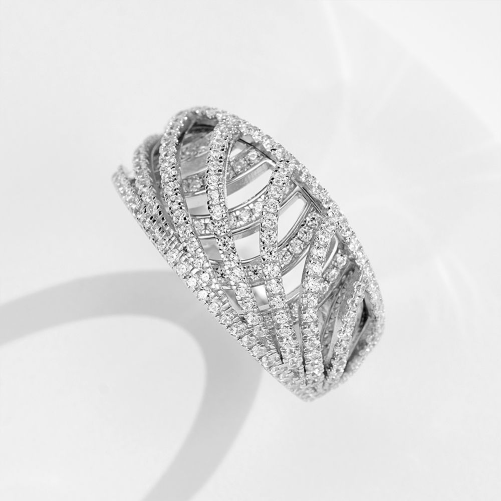 Cross-Stripe Cutout Ring