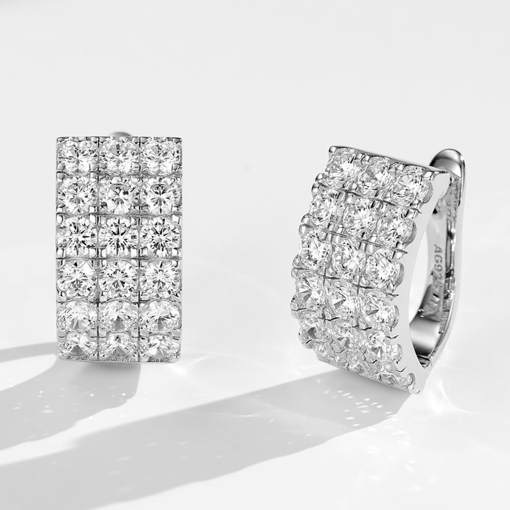Three rows of diamonds bling earnail