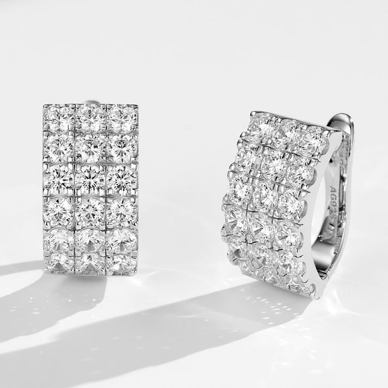 Three rows of diamonds bling earnail