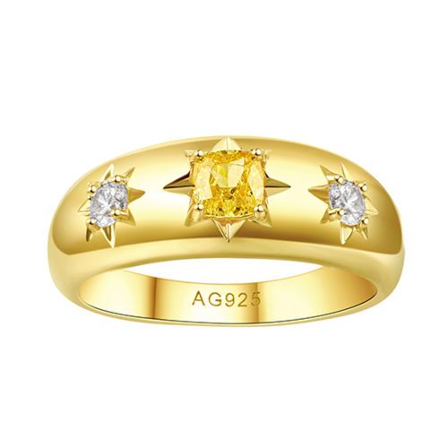 Star cushion diamond ring