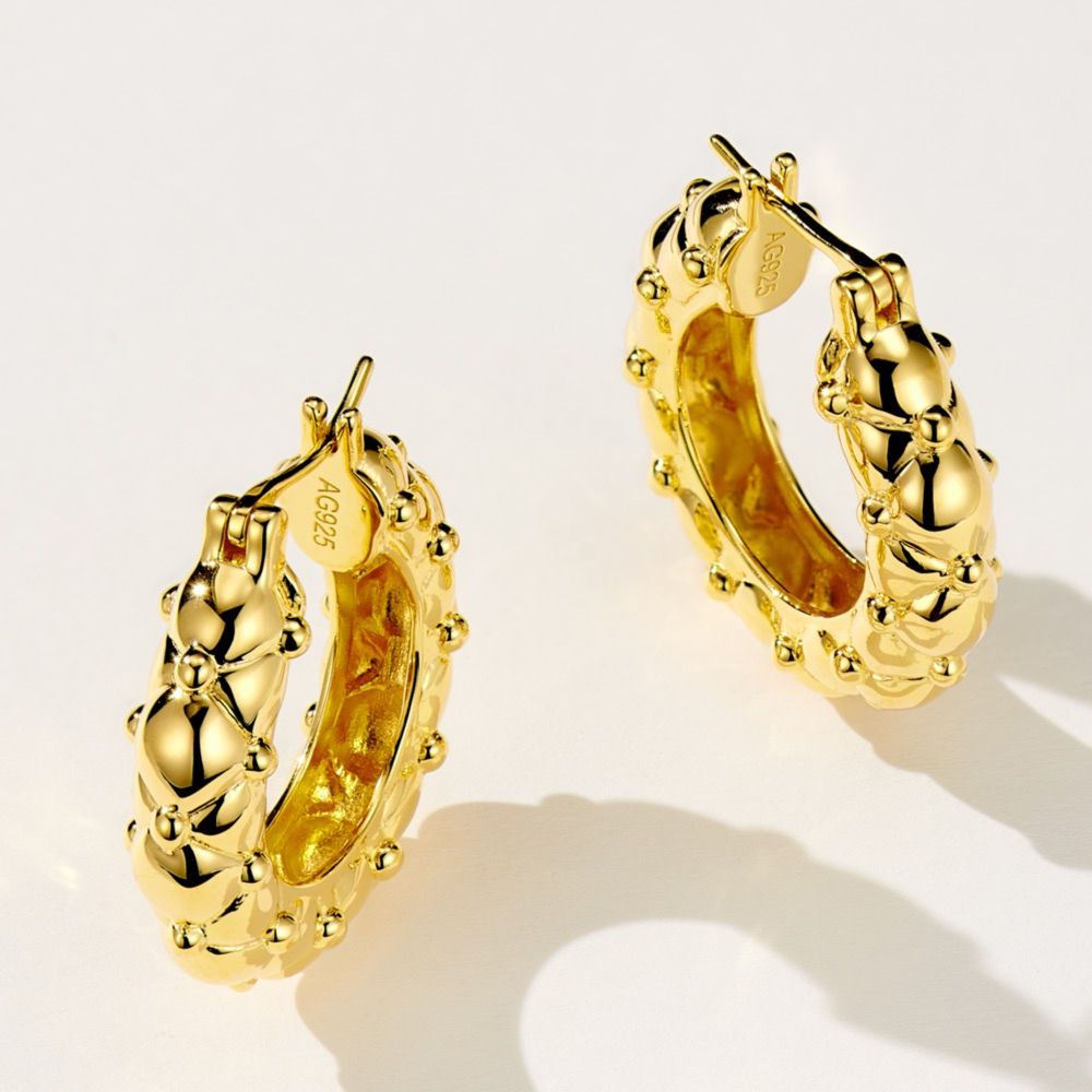 Vintage rhombic golden earrings