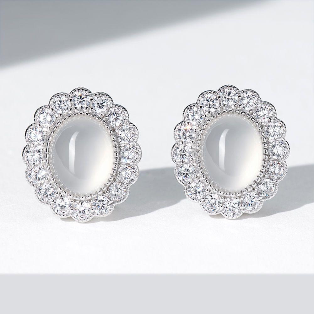 Lace Egg-Shaped Chalcedony Earrings