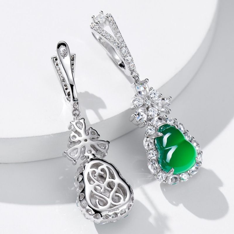 Green Chalcedony Gourd flower earrings
