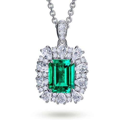Cultivated emerald necklace
