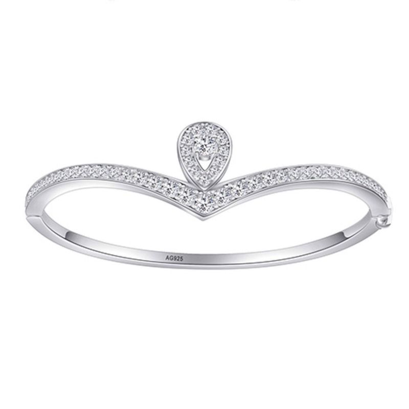 Teardrop diamond bracelet