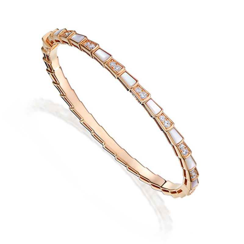 Snake-shaped white shell bracelet