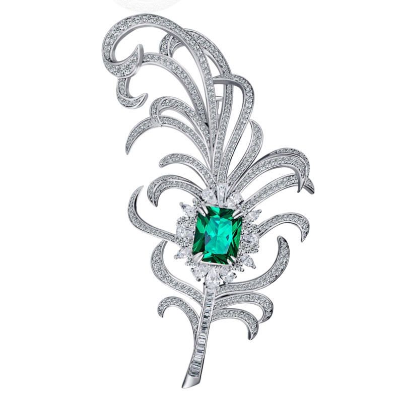Feather brooch/pendant dual purpose