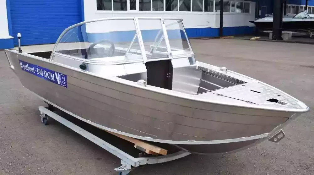Алюминиевая лодка Wyatboat-390 DCM Увеличенный борт
