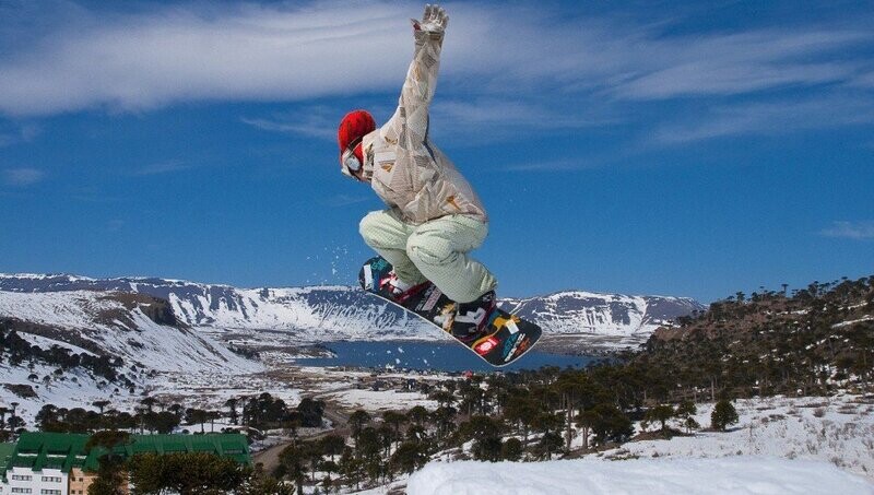 SKI Y SNOWBOARD EN CAVIAHUE (Neuquén)