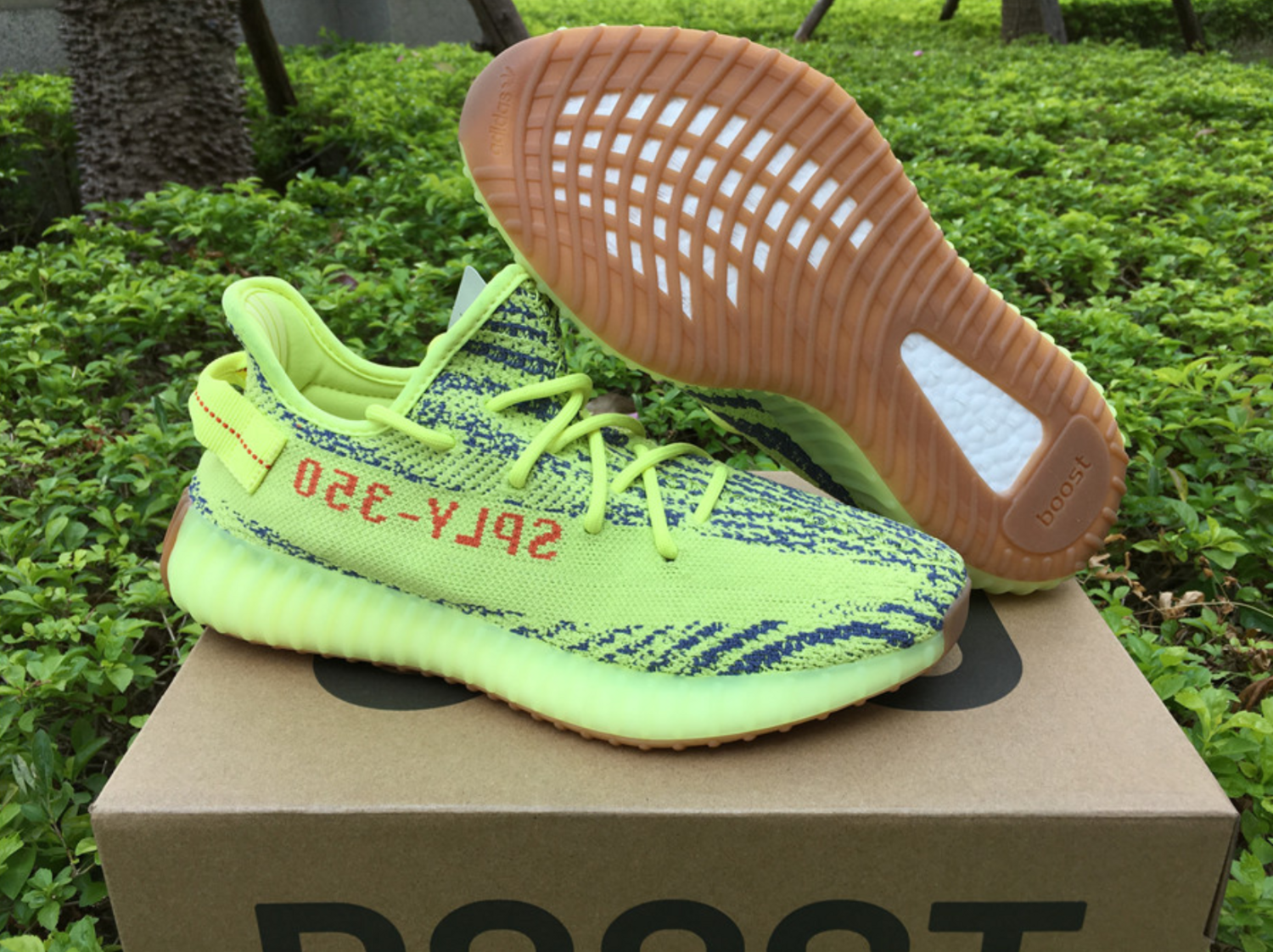 Adidas Yeezy Boost 350 V2 Semi Frozen Yellow B37572