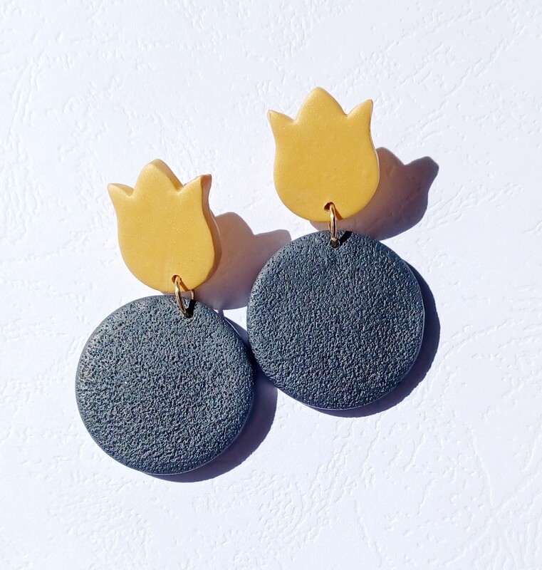 Black and Gold Tulip Dangles