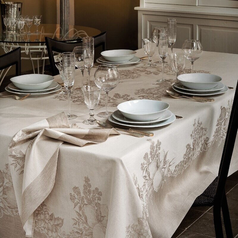 Caravaggio Gold Tablecloth 180x230