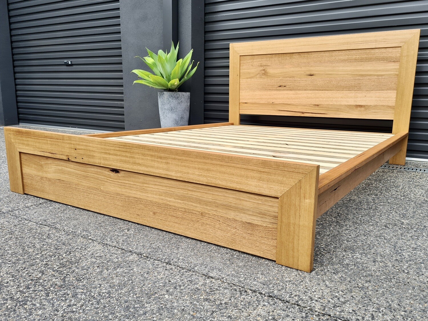 Bed Messmate
