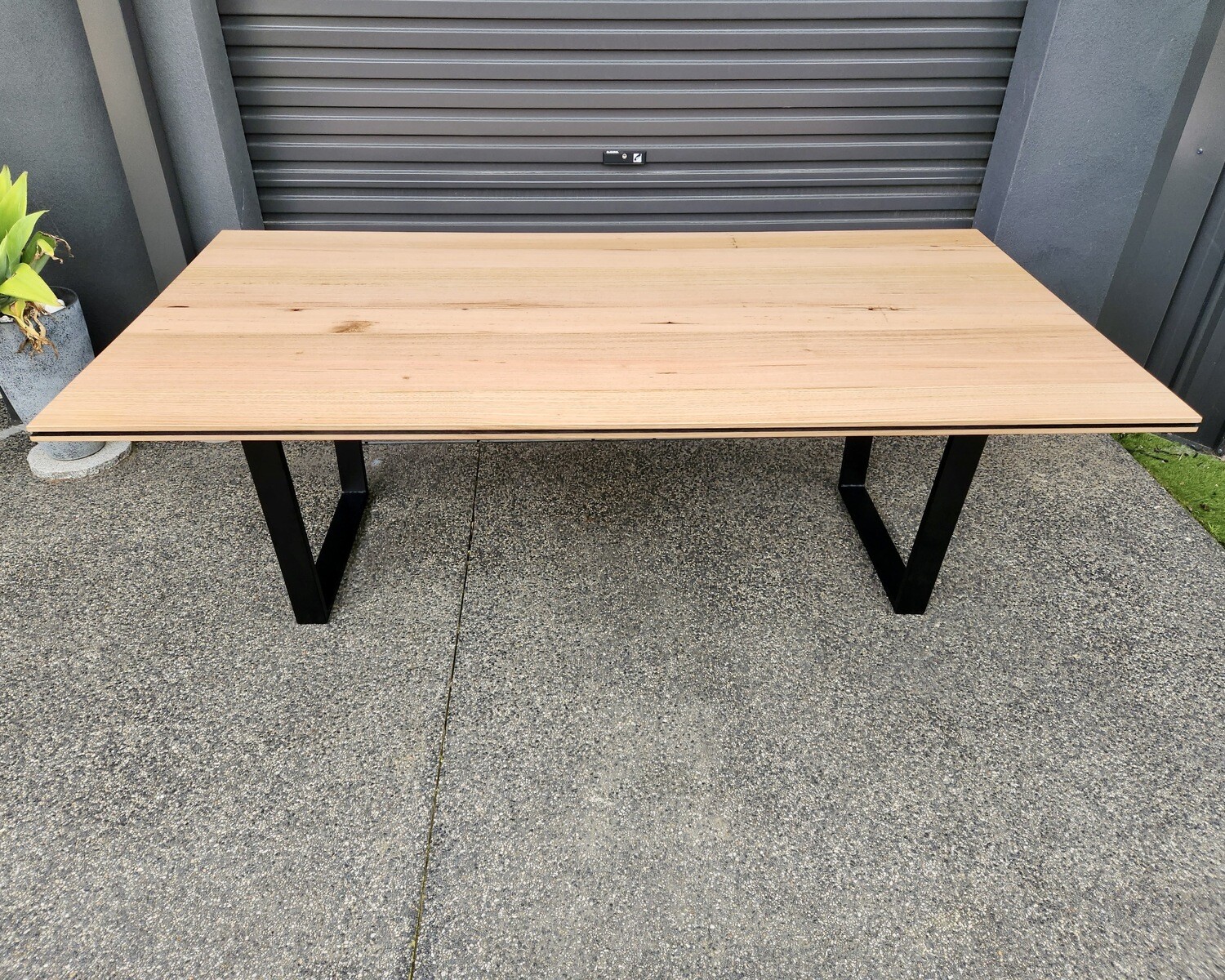 Dining Table Black Grooved