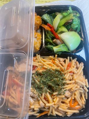 GFDF Japanese Bento Box A: Chicken Nuggets, Chicken Yakisoba, Chop Suey