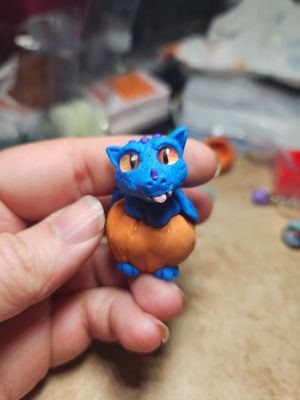 Hatchling in a pumpkin (blue scale)