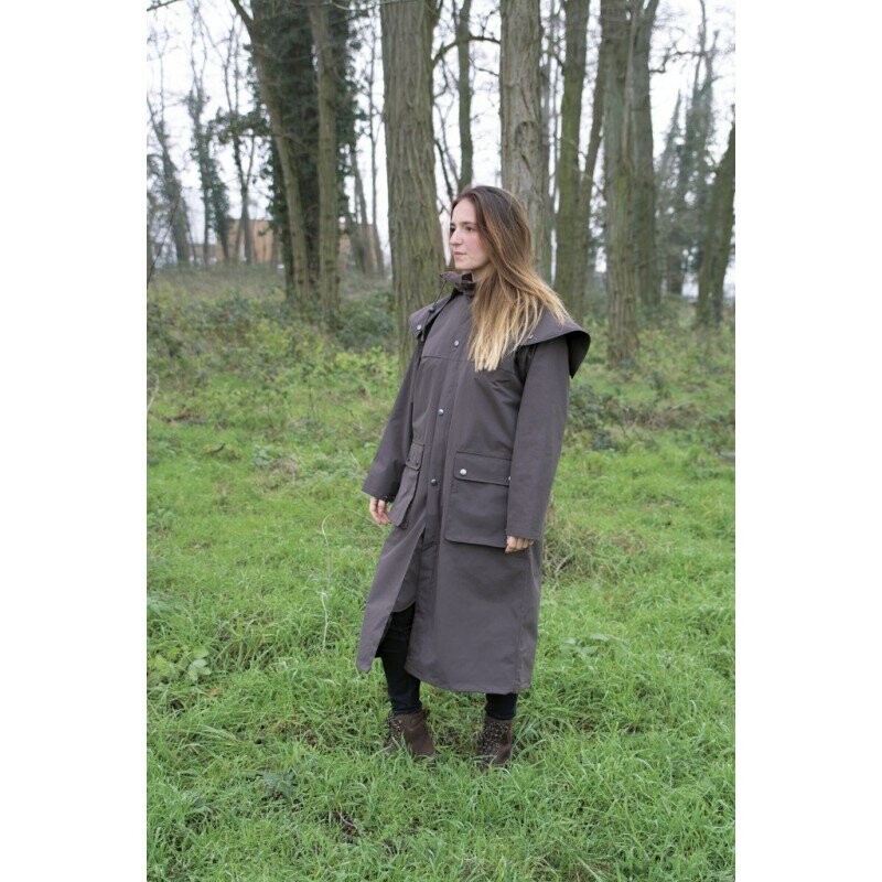 EQUITHEME "Riding Coat" Regenmantel - Größe L
(fällt groß aus)
während der Online Pferdemesse 10 % Rabatt