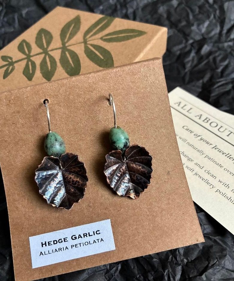 Hedge Garlic Earrings Hedge Garlic Earrings