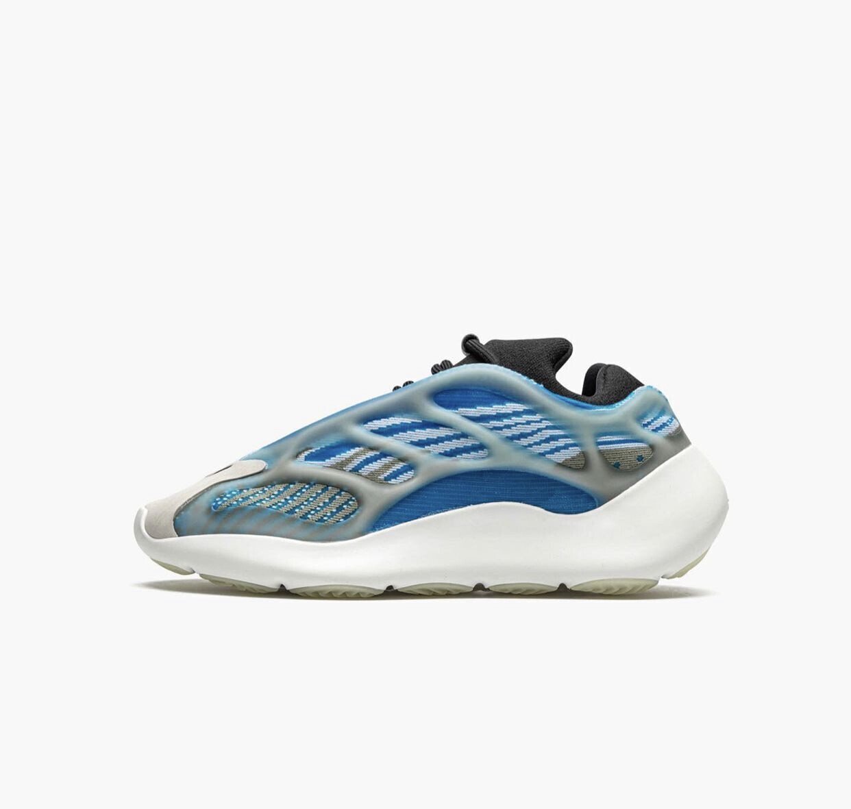 Yeezy 700 “Arzareth”?