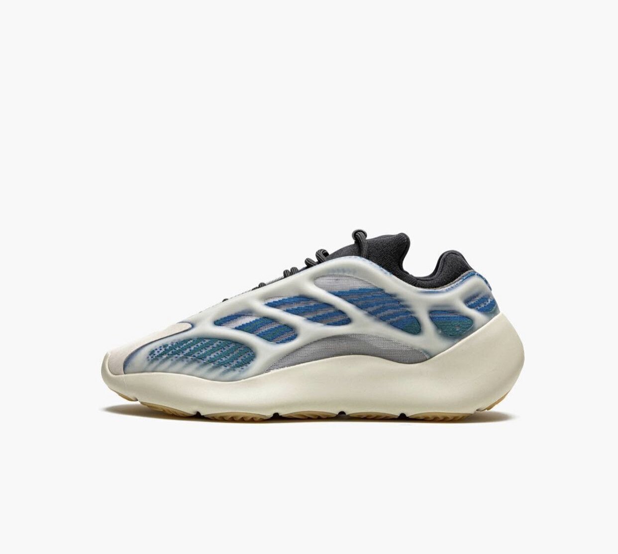 Yeezy 700 “Kyanite”?