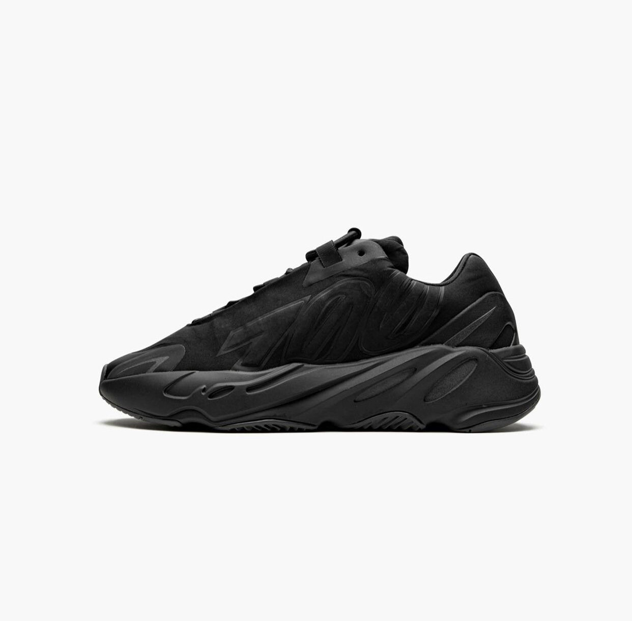 Yeezy 700 “Triple Black”⚫️⚫️⚫️