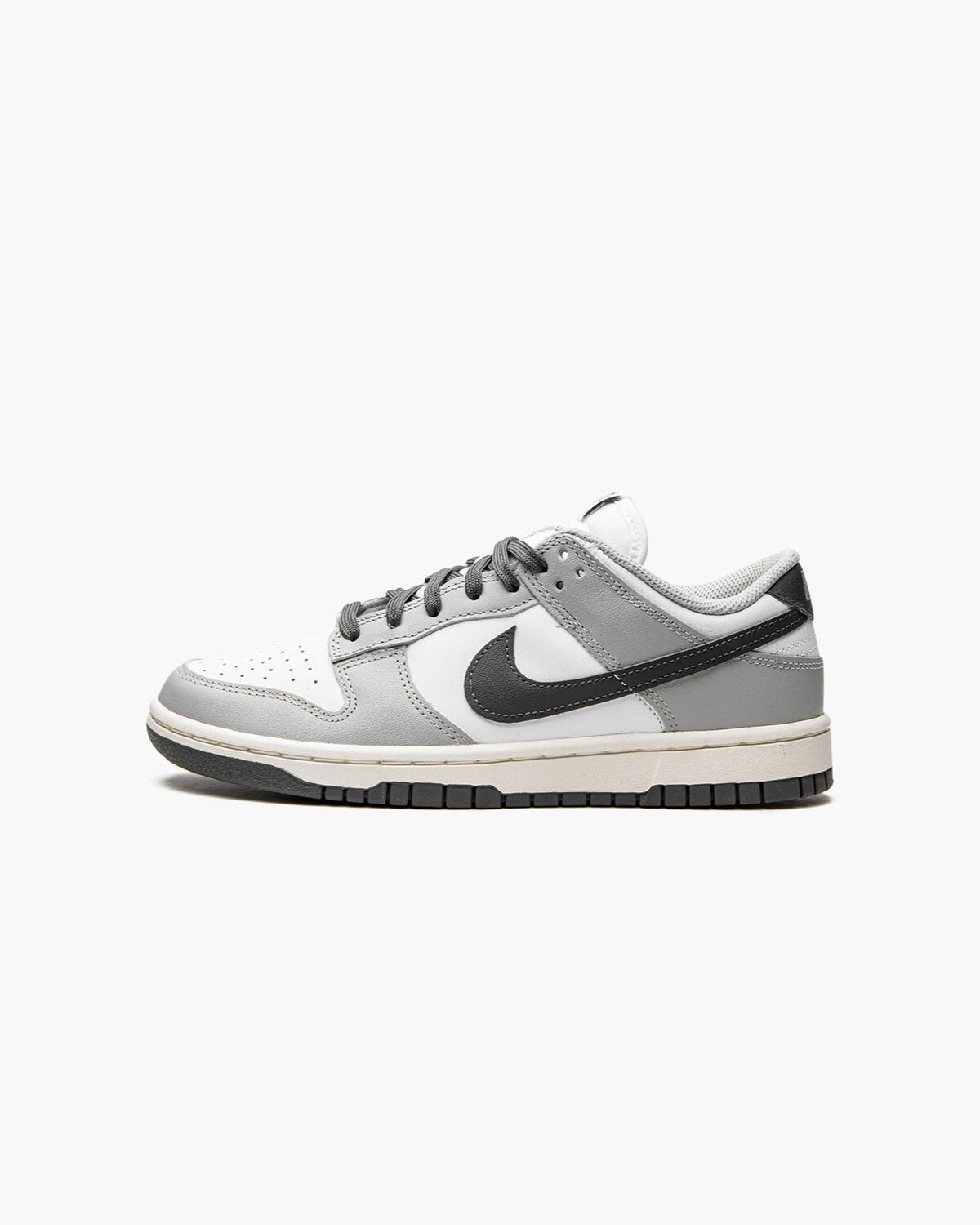 Dunk Low “Light Smoke Grey”?