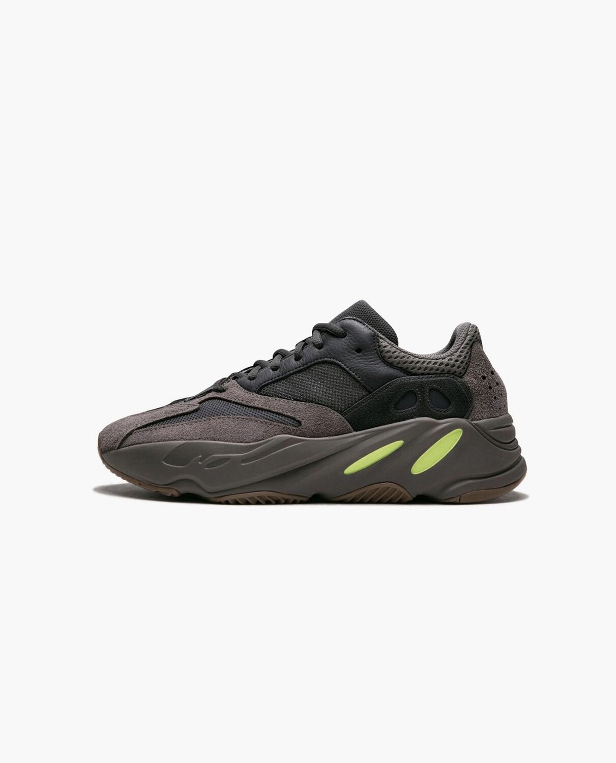 Yeezy 700 “Mauve”?