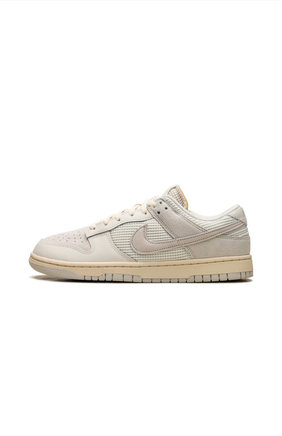 Dunk Low “Light-Bone”?