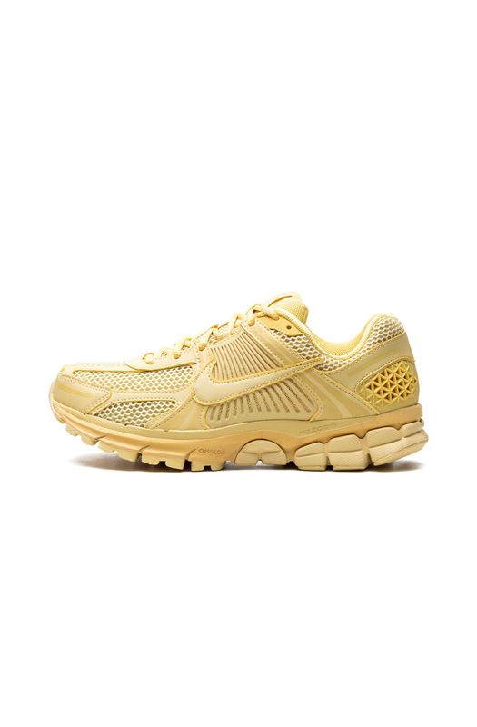 Vomero 5 “Saturn-Gold”?