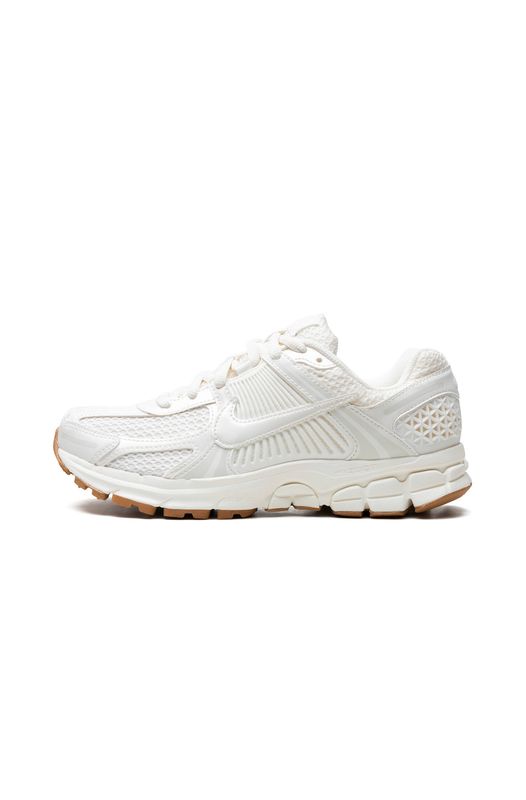 Vomero 5 “Sail Gum”?️
