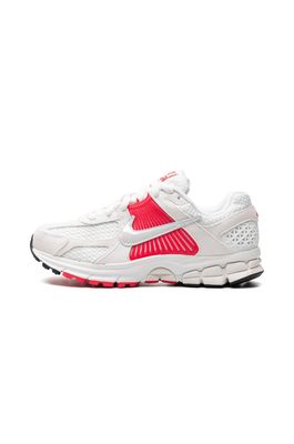 Vomero 5 “Siren Red”?