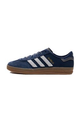 Adidas Gazelle “Navy”?
