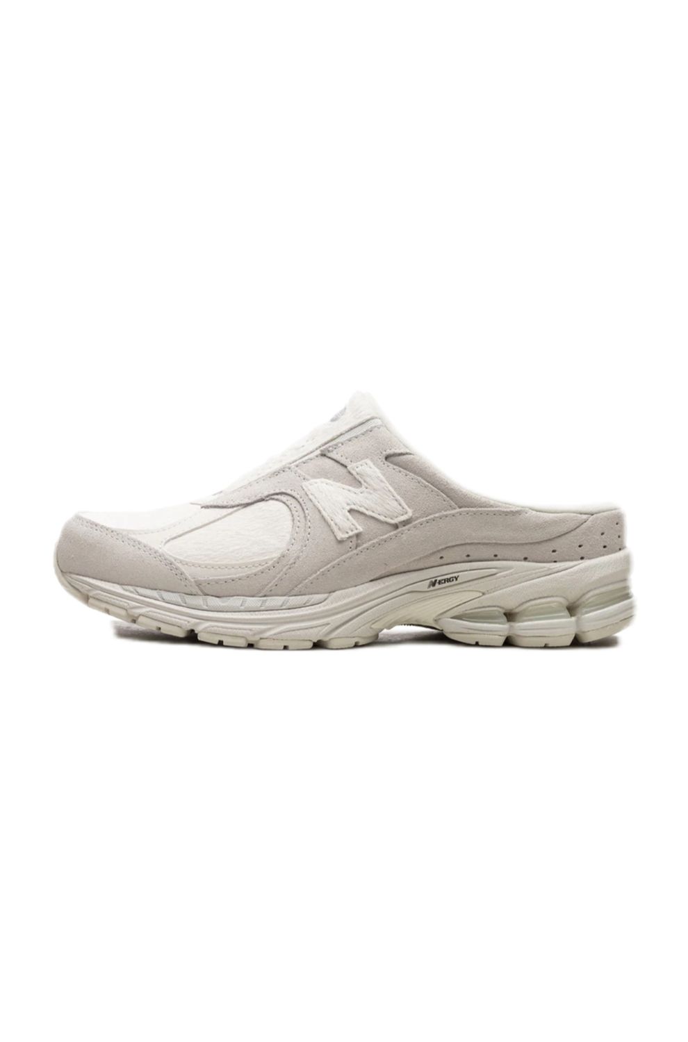 New Balance 2002R Mule “Cream” ?