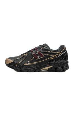 New Balance 1906R “Kith Black"?