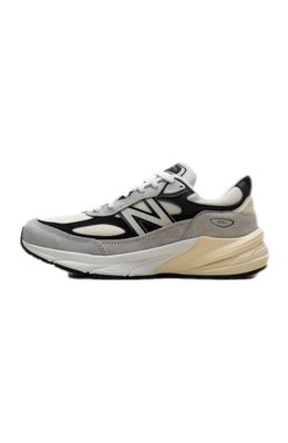 New Balance 990 V6 “Grey Black” ?