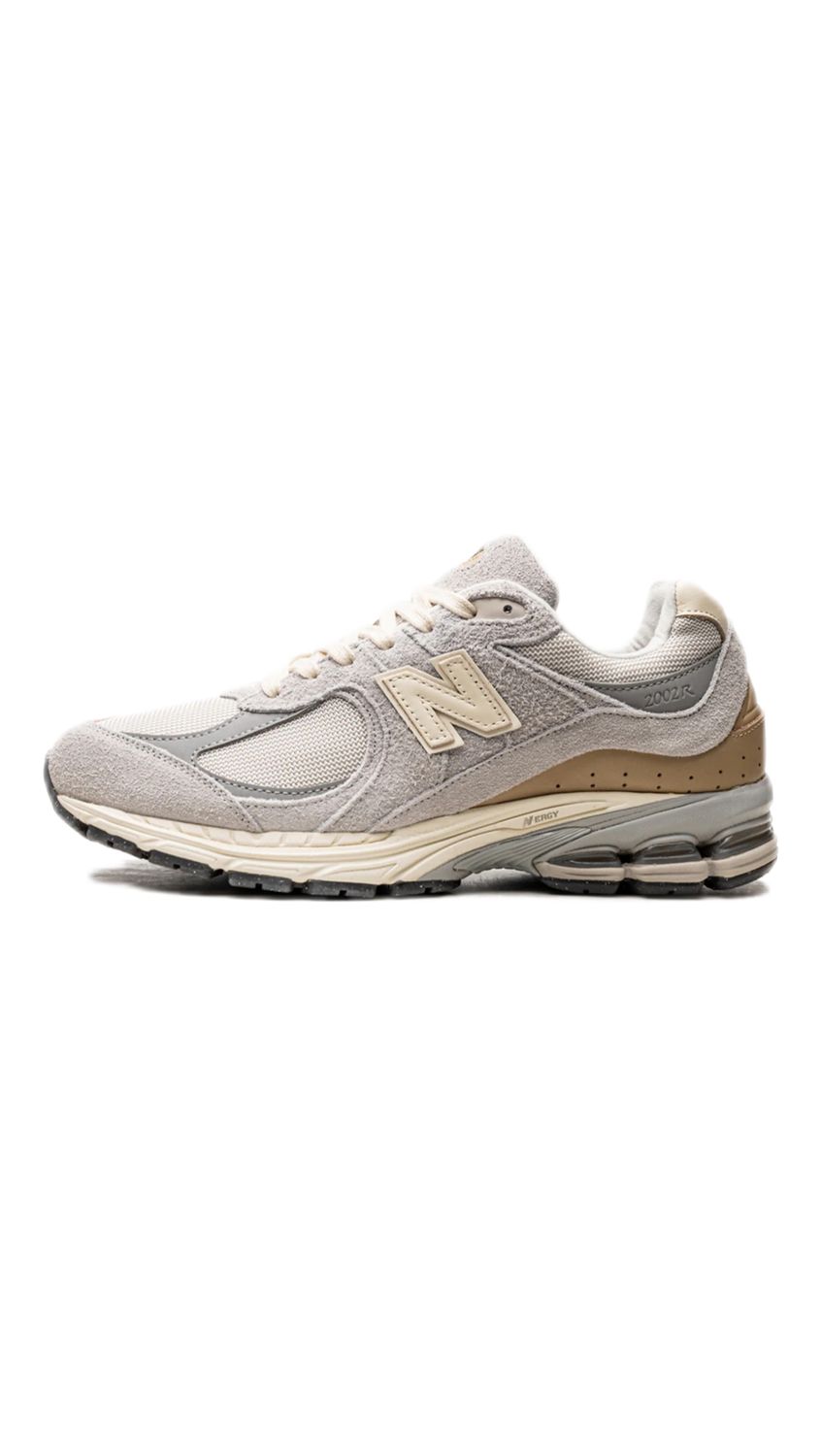 New Balance 2002R “Rain Cloud” ?️