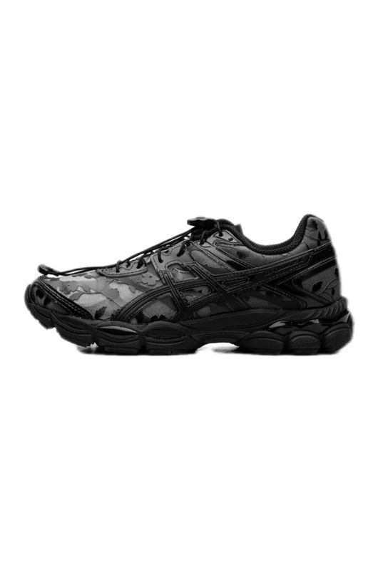 GEL-CUMULUS 16 “CECILIE BAHNSEN - BLACK” ?️
