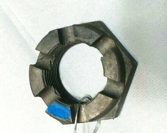 Rolls Royce Silver Spirit Spur Dawn Front WHEEL BEARING left end nut UR11689