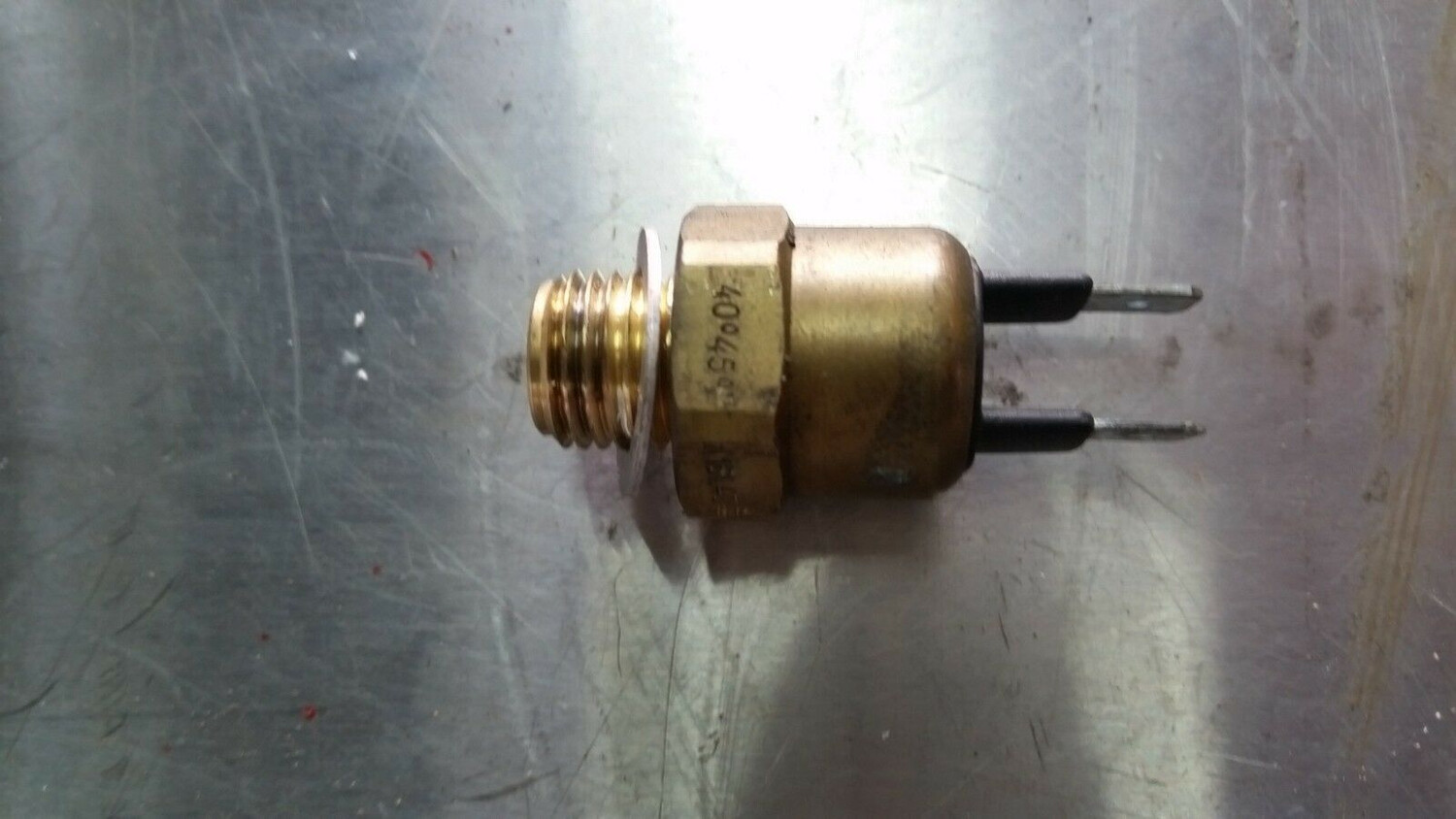 81 TO 99 Rolls Royce Silver SPUR BENTLEY TURBO R TEMP SENSOR FOR FAN UE74605 4