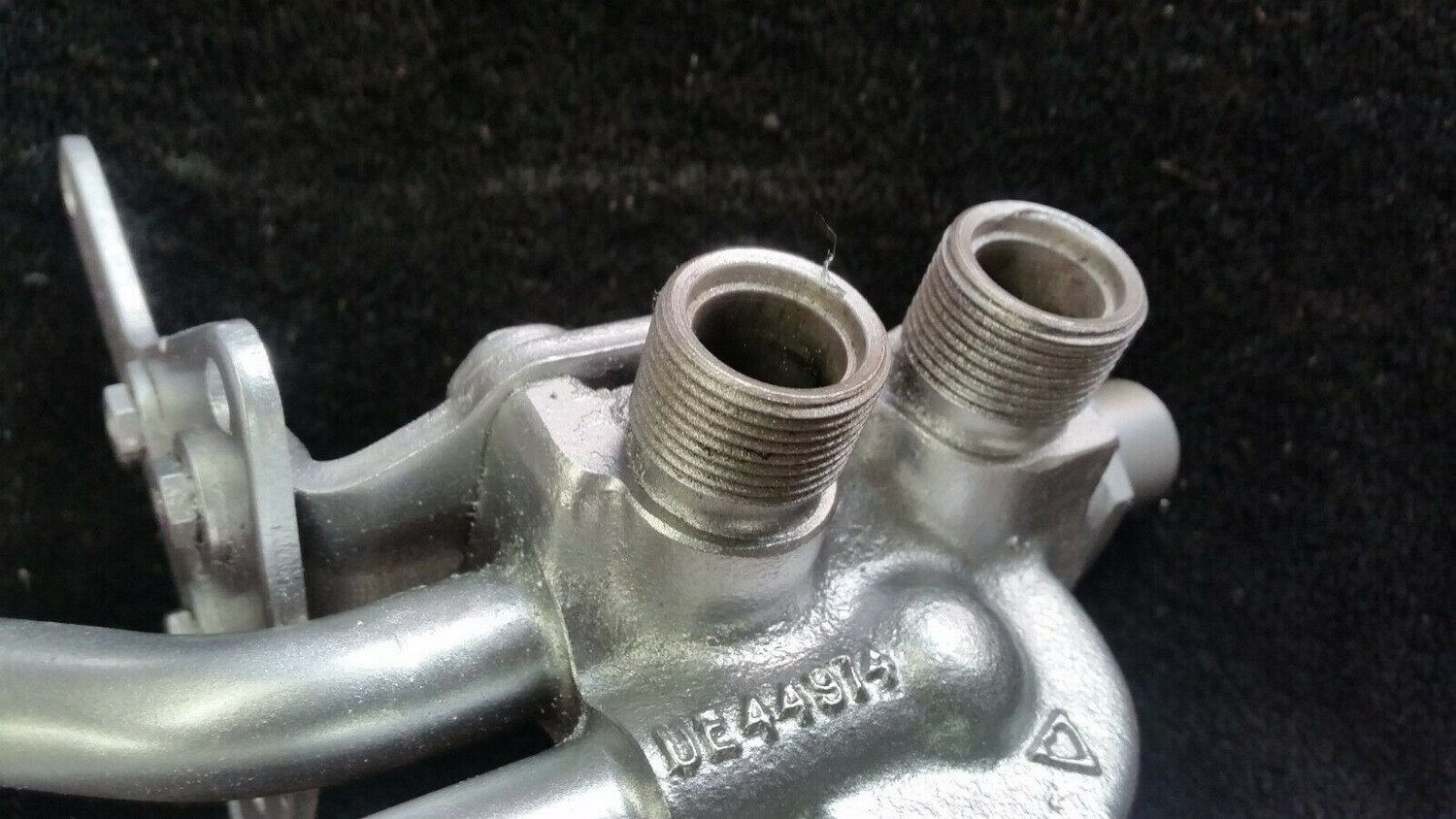 Rolls Royce Silver Spirit Spur oil filter mounting to cooler UE46053 UE44974 73