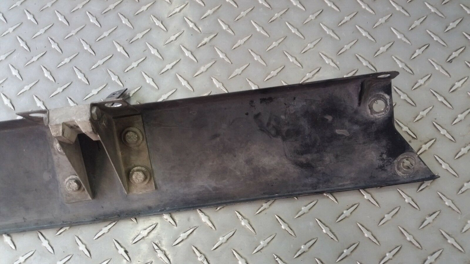 65 to 80 ROLLS ROYCE SILVER SHADOW radiator BUFFER FILLER UPPER BALANCE UE41880