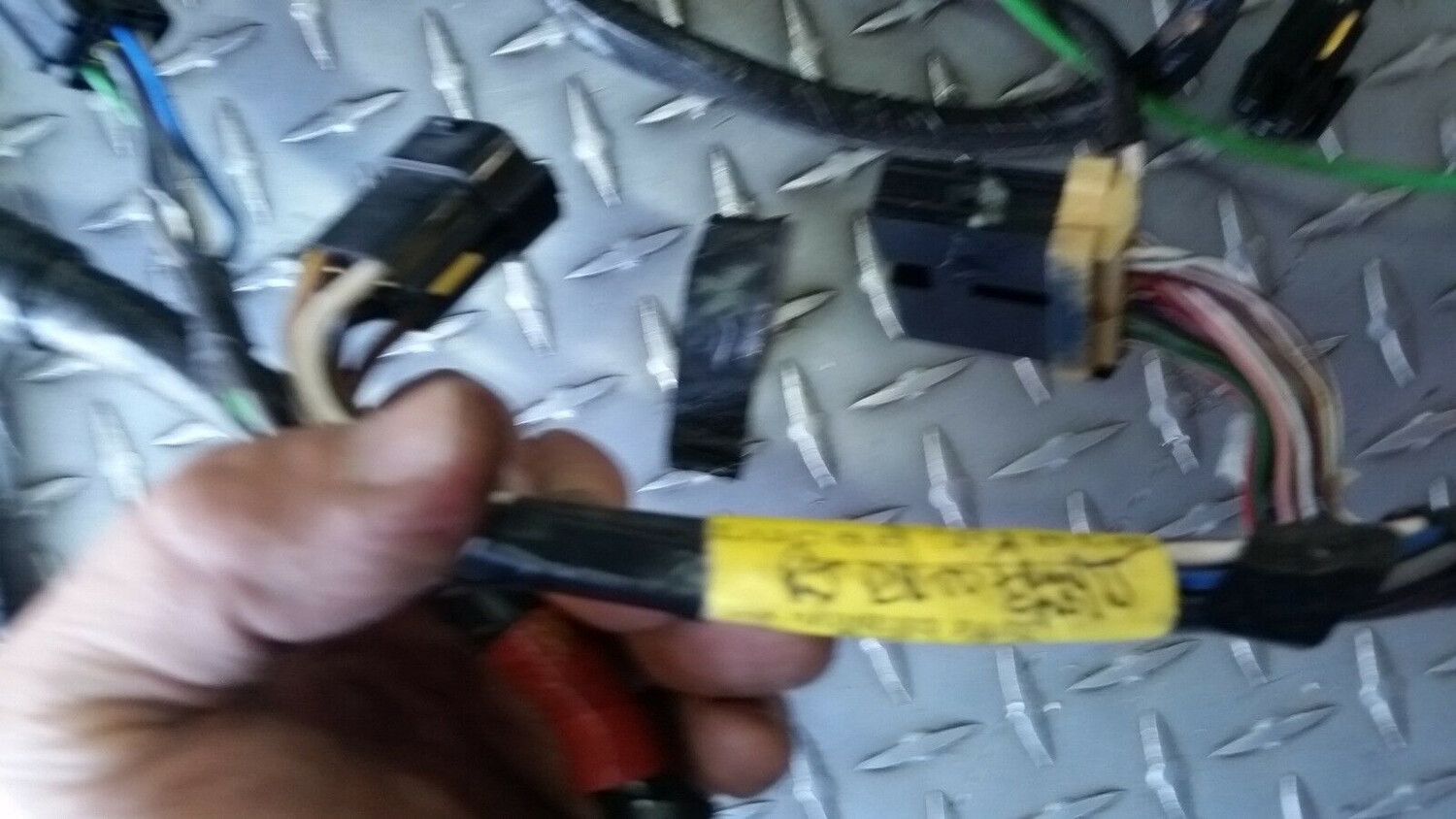 96 97 98 99 ROLLS ROYCE SILVER SPUR right rear trunk wiring harness wires