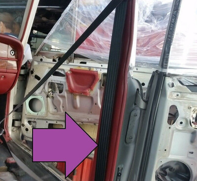 67 to 80 Rolls Royce Silver Shadow front passenger seat belt excellent condition