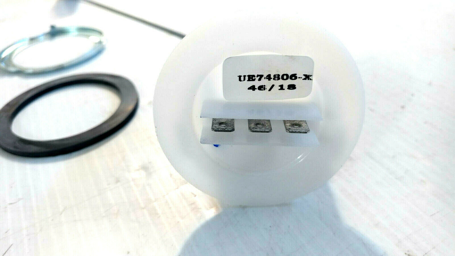 ECP Rolls Royce Silver SPUR  FUEL sender UNIT UE74806 NEW WITH SEAL AND LOCK RING