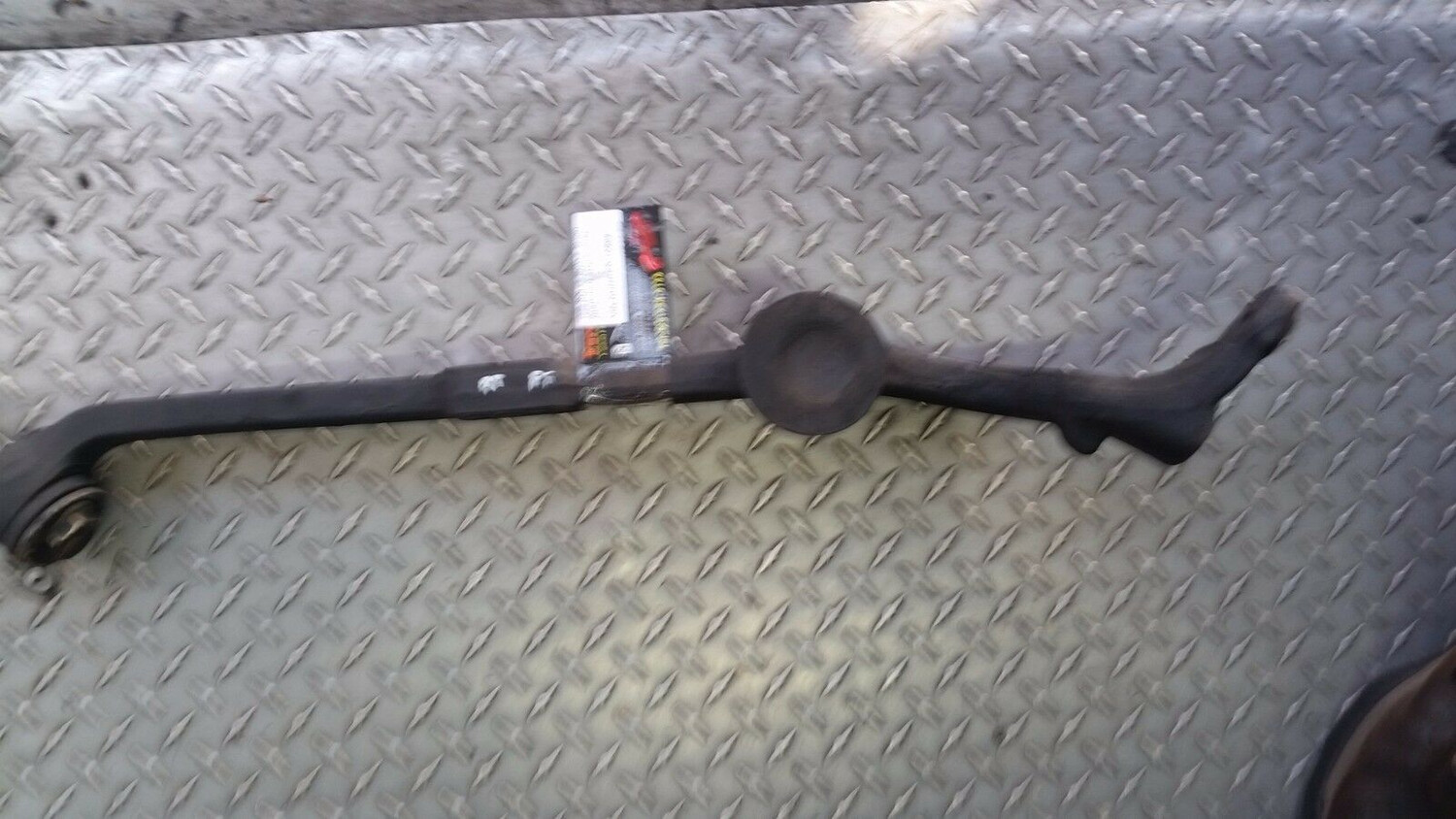 81 to 99 Rolls Royce Silver Spirit Spur Dawn front LOWER CONTROL ARM RIGHT