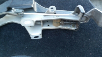 1980 to 1989 Rolls Royce Silver Spirit Spur Emergency Parking brake assembly UG14631 -