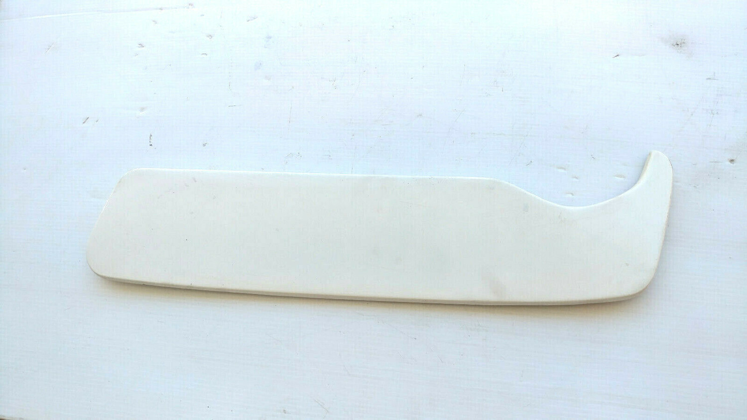 73 to 80 ROLLS ROYCE SILVER SHADOW LEFT FRONT BUMPER metal filler moldings